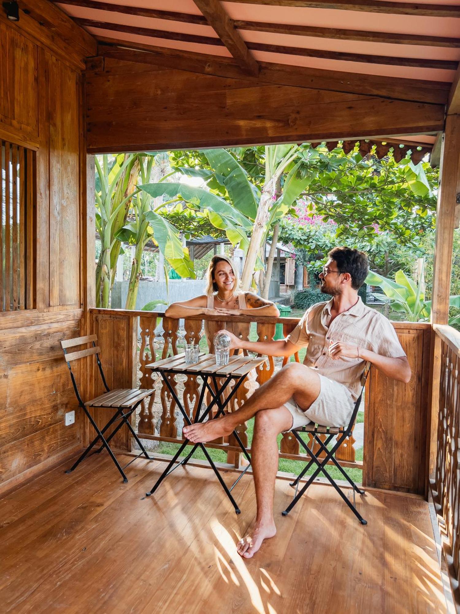 Mangroove Bay Boutique Hostel Banyuwedang Zimmer foto